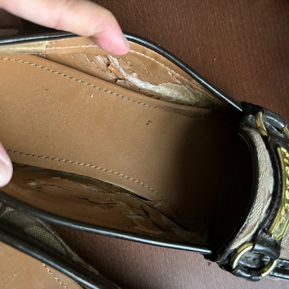 Authentic Coach signature C loafers size 6.5 - Picture 6 of 7